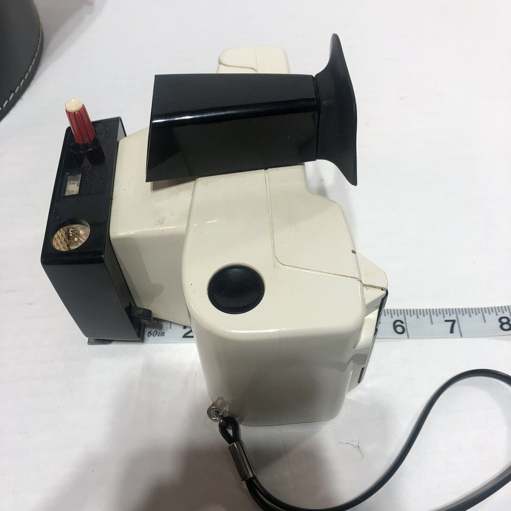 Vintage Polaroid Instant Camera "Swinger" Model 20 Land Camera w/ Case Untested - Picture 11 of 11